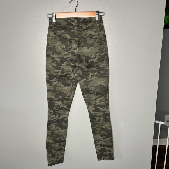 Good American Good Waist Skinny Jean Camo - Picture 3 of 10